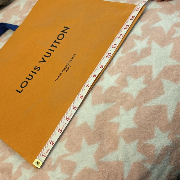 Louis Vuitton shopping bag - Picture 6 of 8